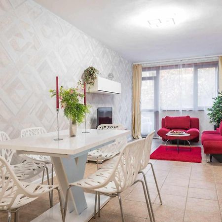 Red Velvet Apartment Varna Luaran gambar