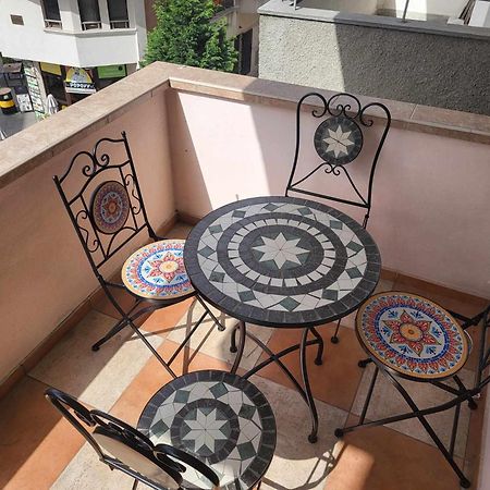 Red Velvet Apartment Varna Luaran gambar